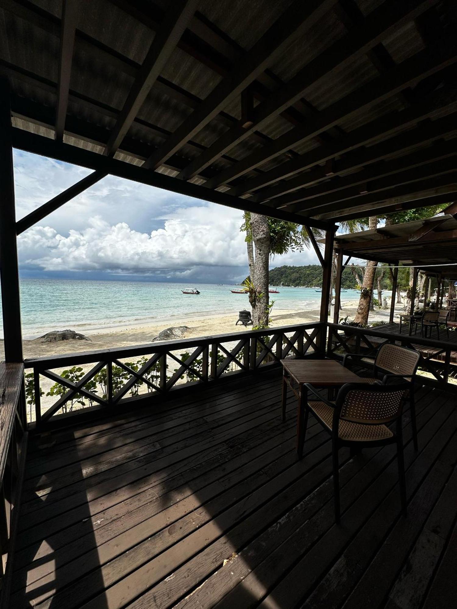 Beach Resort - Arwana Perhentian X Bluestar Kampung Kuala Besut ภายนอก รูปภาพ