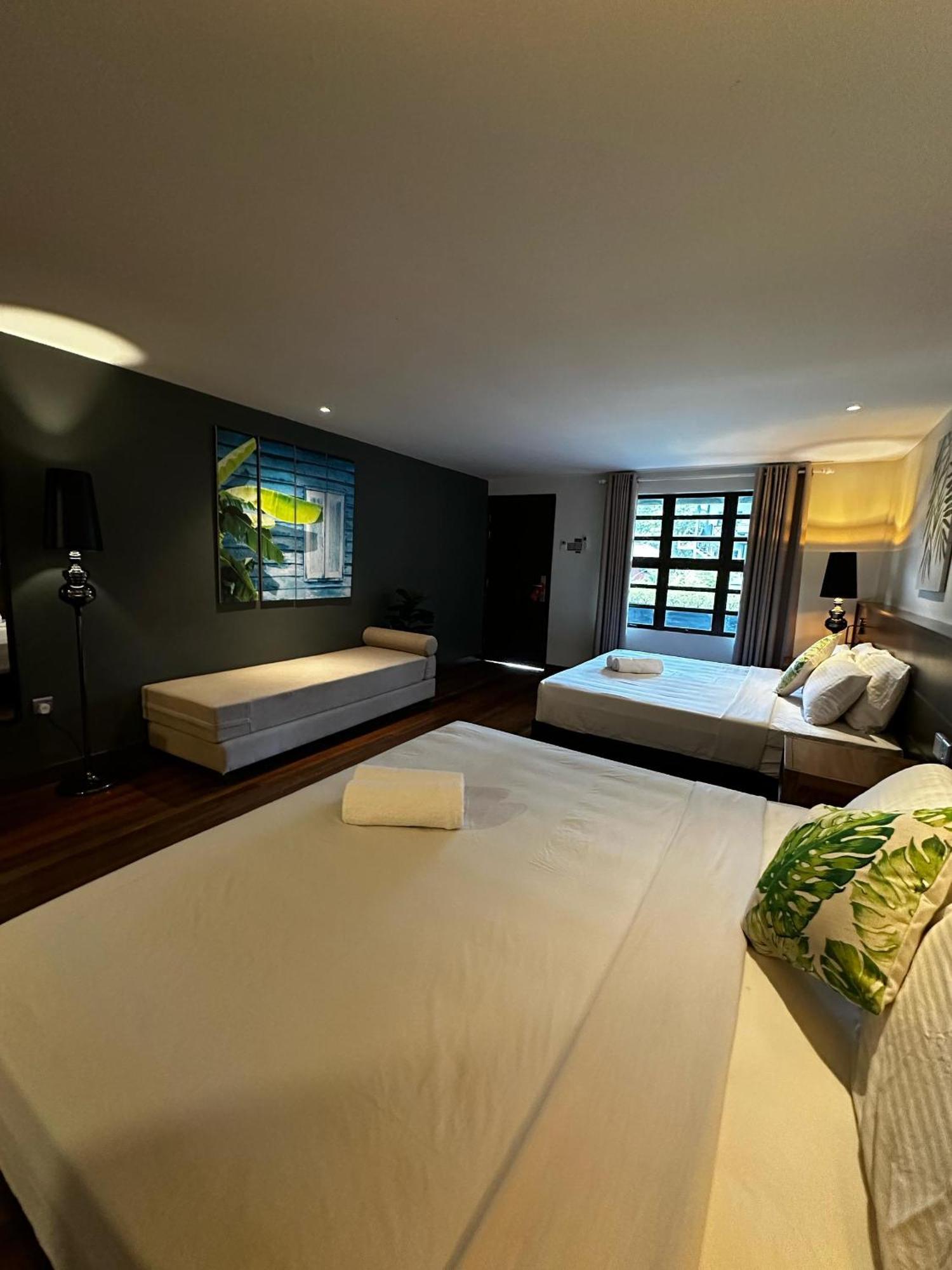 Beach Resort - Arwana Perhentian X Bluestar Kampung Kuala Besut ภายนอก รูปภาพ