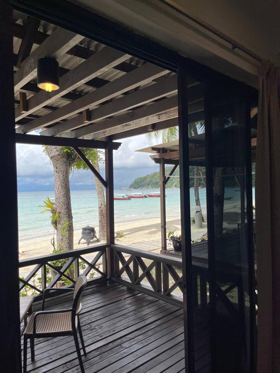 Beach Resort - Arwana Perhentian X Bluestar Kampung Kuala Besut ภายนอก รูปภาพ